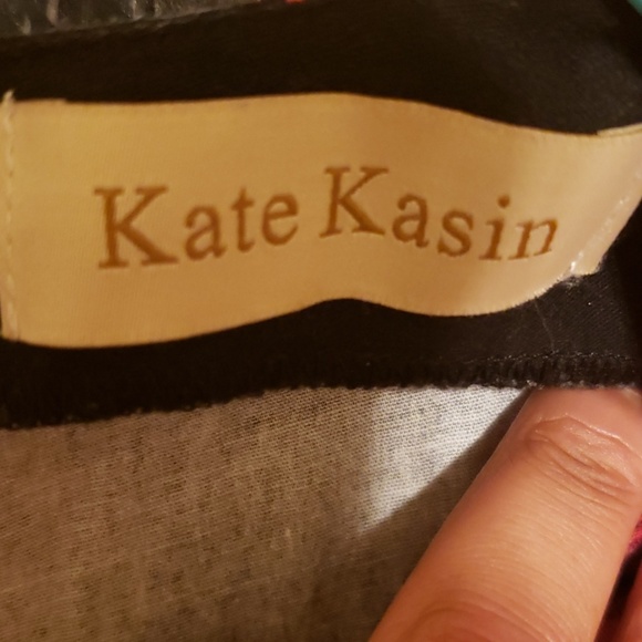 This Dress is perfect for 11-12 years old - Picture 3 of 3